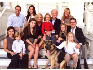 Joe Biden_Jill Biden_family_son_daughter_grandchildren